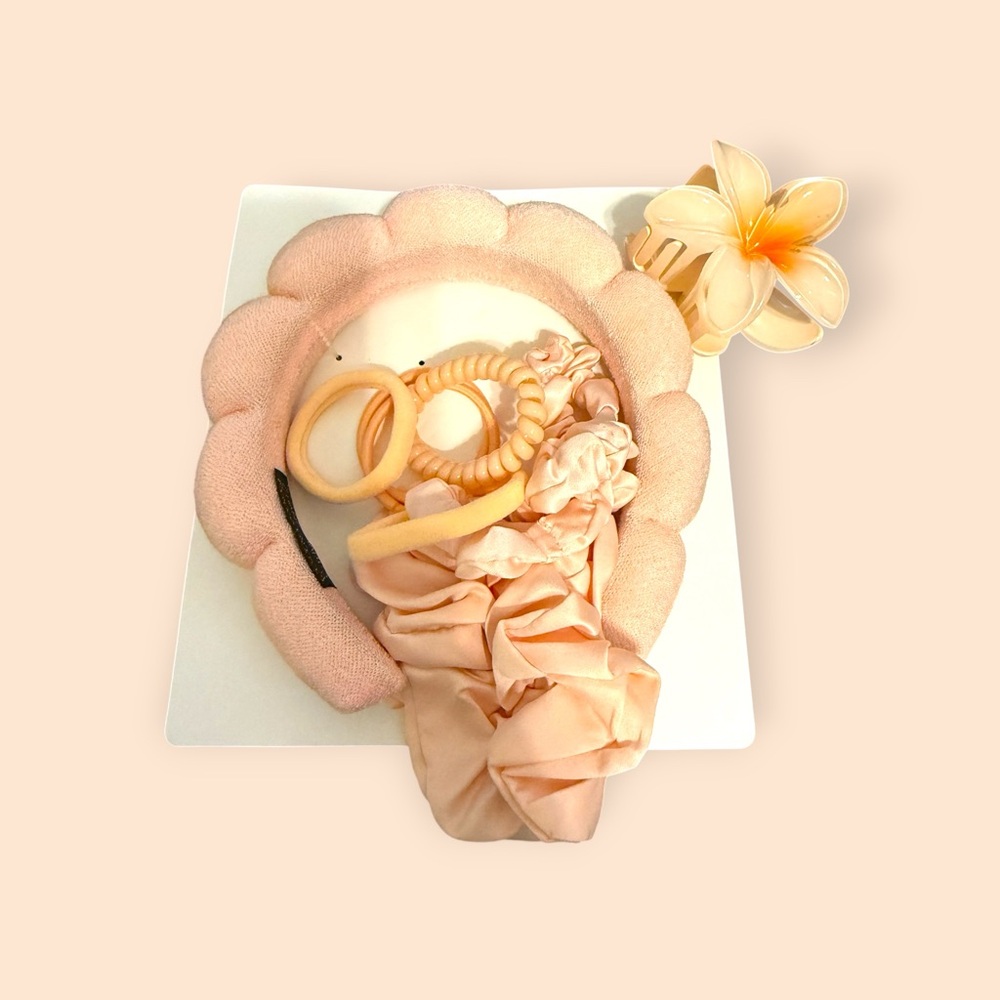 Elegant Peach Colored Headband and Accessories Set